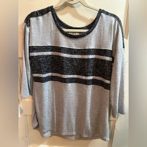 Pull over grey and dark grey size Large
